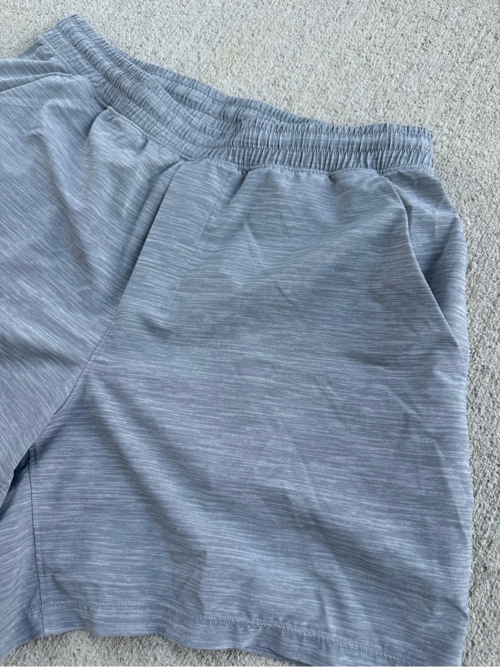 Lululemon Men’s Pace Breaker Linerless Shorts Grey Size Medium 5” Inseam